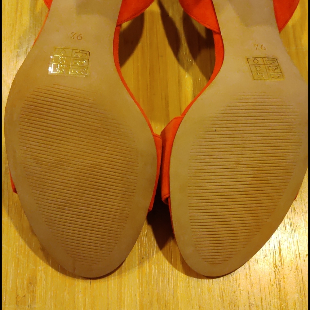 Open Toe Sandals - Picture 7 of 7